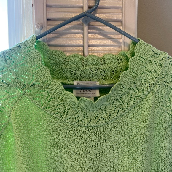 Turning Point Women’s Light Green Sweater/ W Fancy Stitching Size Small NEW - Picture 2 of 5